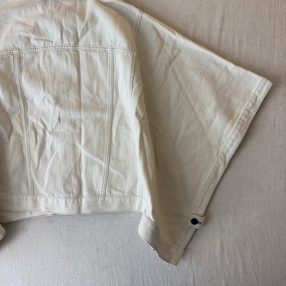 NWT Pilcro Anthropologie Weston Cape Denim Jacket Women L/XL Ivory Oversized - Picture 16 of 16